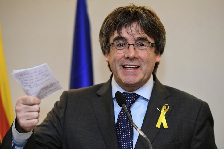Carles Puigdemont ha comparecido en Bruselas tras la retirada de la euroorden. (Emmanuel DUNNAND / AFP)