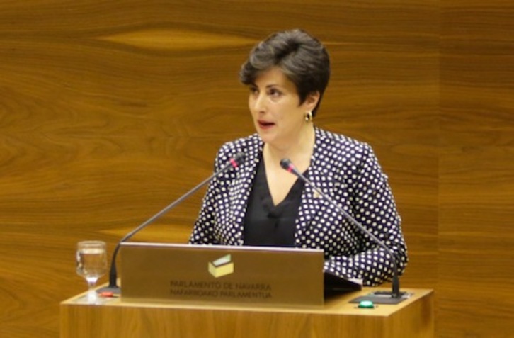 La portavoz del Gobierno, María Solana, en una intervención parlamentaria. (PARLAMENTO DE NAFARROA)
