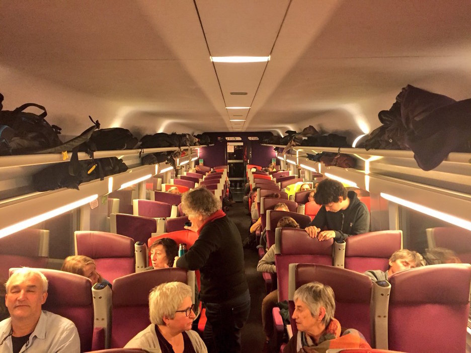 Euskal Herritik abiatu den trenetako bat. (@Iurrebidegain)