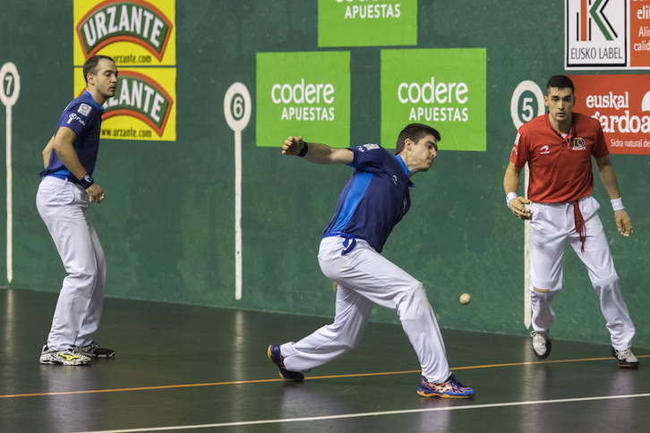 Irribarria y Merino II han sumado su primer punto del campeonato. (Juanan RUIZ/ARGAZKI PRESS)