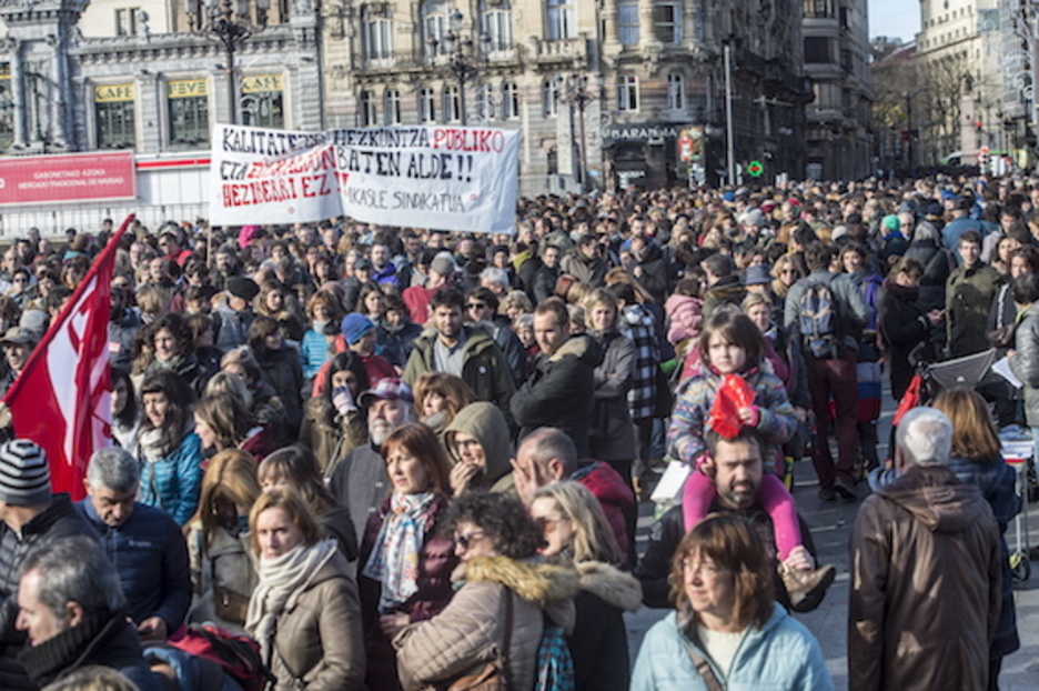 Bilbon egindako manifestazioa, Nafarroa kalean. (Marisol RAMIREZ/ARGAZKI PRESS) Bilbon egindako manifestazioa, Nafarroa kalean. (Marisol RAMIREZ/ARGAZKI PRESS)