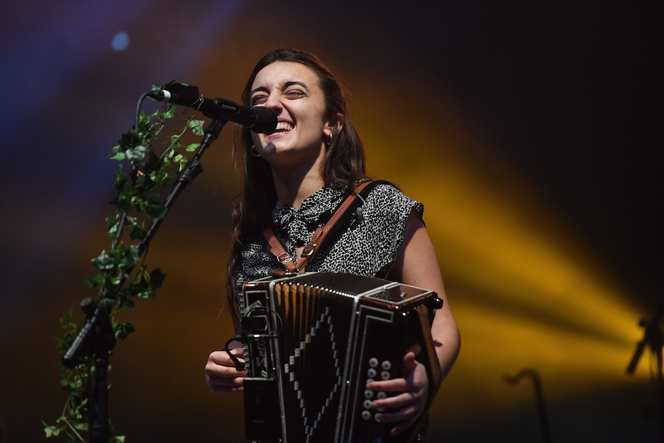 Huntzak dantzan jarri du gaur ere karpa.