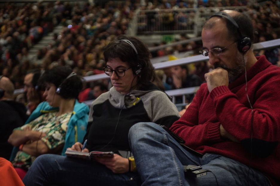 Bertsoak, belarrietatik paperera. (Marisol RAMIREZ/ARGAZKI PRESS)