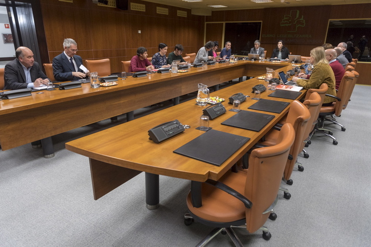Reunión de la Ponencia de Autogobierno de la CAV. (Juanan RUIZ / ARGAZKI PRESS)