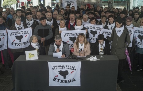 Euskal Herria: Una multitud exige "respeto a los derechos" de presos y exiliados. [vídeo] - Página 3 Etxerat