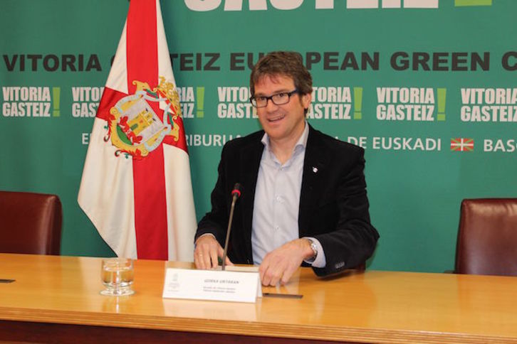 El alcalde de Gasteiz, Gorka Urtaran, en una anterior comparecencia. (Gasteizko Udala)