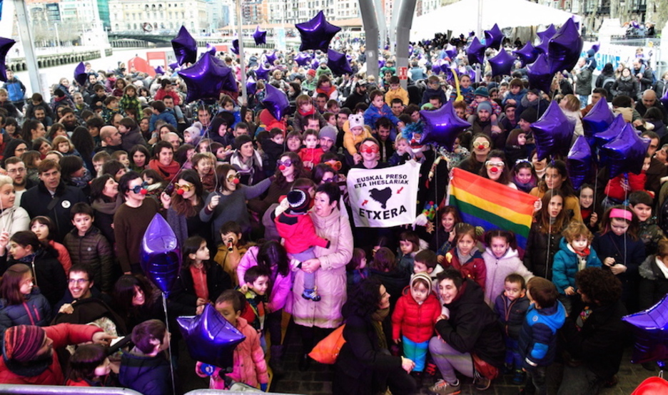 Porrotxen aktuazio osteko familia argazkia. (ARGAZKI PRESS)