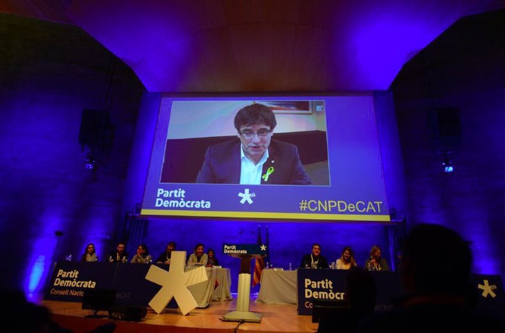 Puigdemont ha intervenido por vídeoconferencia. (@Pdemocratacat)