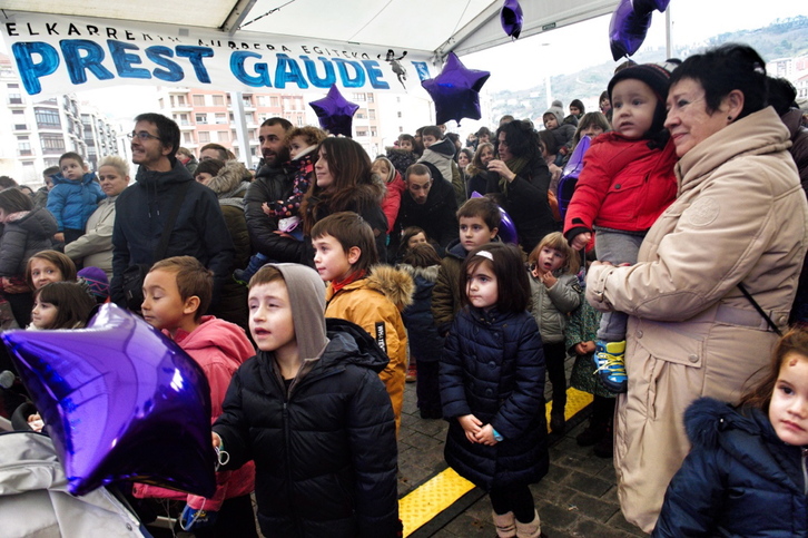 Haurrak izan dira protagonista goizeko ekitaldietan. (ARGAZKI PRESS)