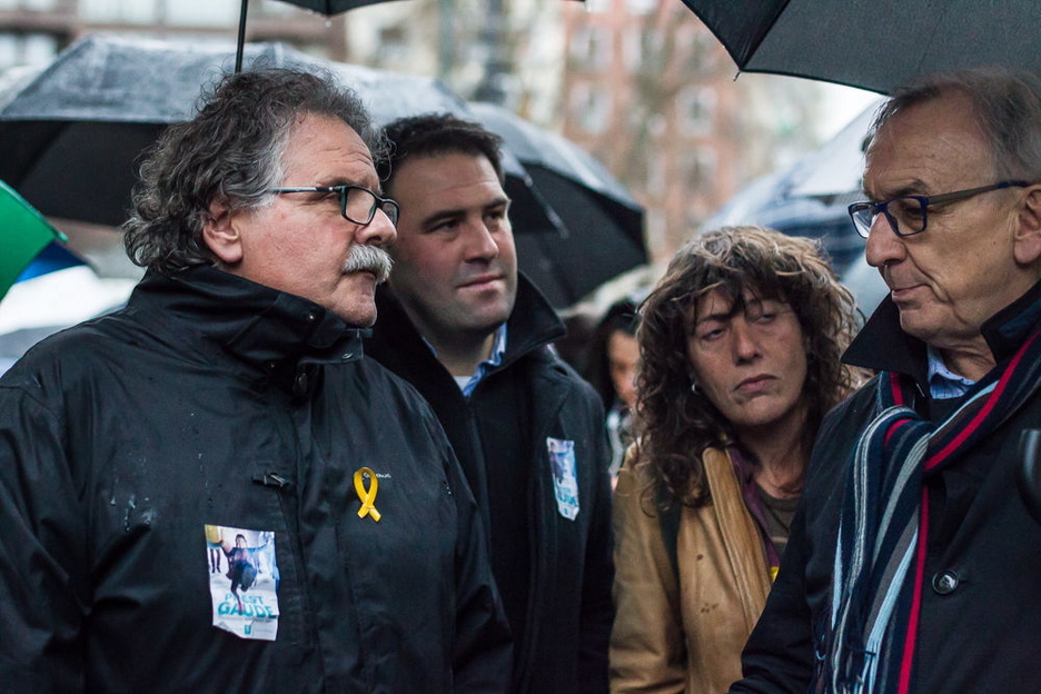 Joan Tarda (ERC) eta Jon Iñarritu (EH Bildu) diputatuak. (Aritz LOIOLA | ARGAZKI PRESS) Joan Tarda (ERC) eta Jon Iñarritu (EH Bildu) diputatuak. (Aritz LOIOLA | ARGAZKI PRESS)