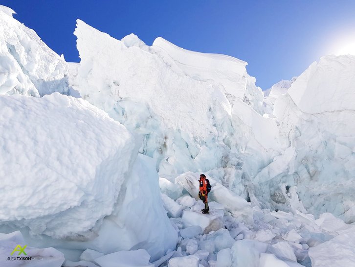 Alex Txikon, Everest neguan eta oxigenorik gabe igotzeko bigarren saiakeran. (@AlexTxikon)