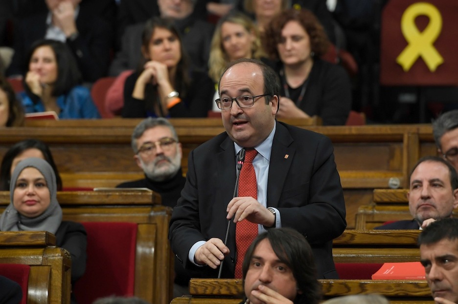 Iceta ha votado a Espejo-Saavedra, candidato de Ciudadanos. (Lluis GENE / AFP) 