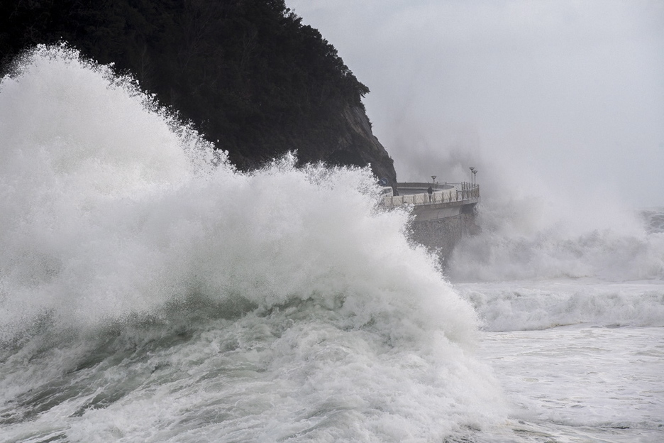 Carretera entre Zarautz y Getaria. (Gorka RUBIO / ARGAZKI PRESS)