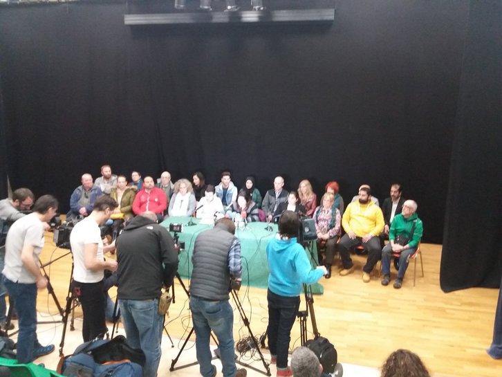 Comparecencia del movimiento asociativo de Otxarkoaga. (@goikodeustu)
