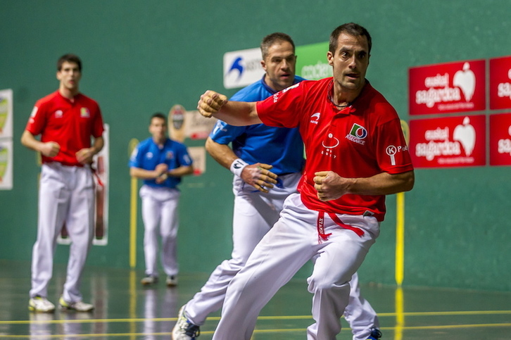 Gogotsu aritu bada ere, ezin izan du ezer egin Oinatz Bengoetxeak. (Jaizki FONTANEDA/ARGAZKI PRESS)