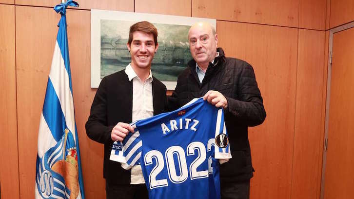 Elustondo, en las oficinas del club. (Real Sociedad)