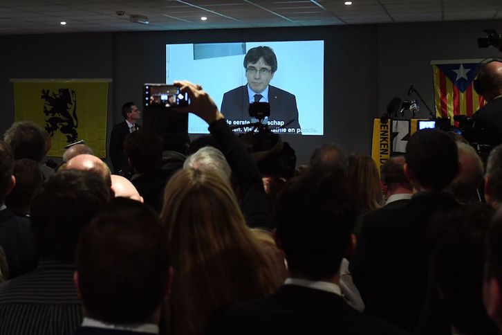 Puigdemont participó en una conferencia del partido flamenco N-VA. (Emmanuel DUNAND/AFP)