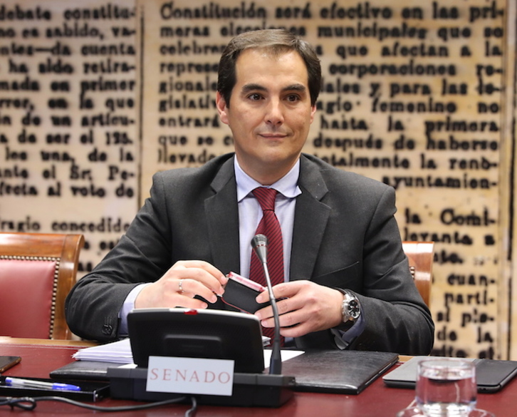 El número dos del Ministerio del Interior español, José Antonio Nieto, hoy en el Senado. (J. DANAE/ARGAZKI PRESS)