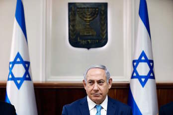 Benjamín Netanyahu, en una reciente comparecencia. (RONEN ZVULUN / AFP)