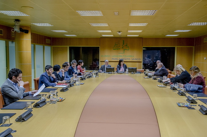 La ponencia de autogobierno se ha reunido este miércoles en Gasteiz. (Jaizki FONTANEDA / ARGAZKI PRESS)