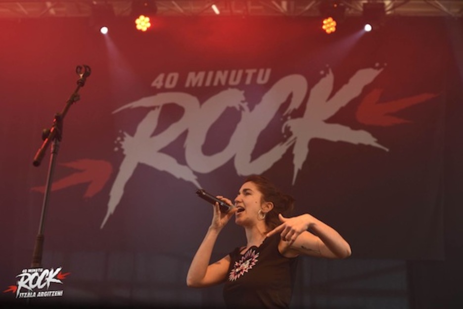 Tremenda Jauria talde madrildarraren kontzertuaren une bat. (40 MINUTU ROCK)