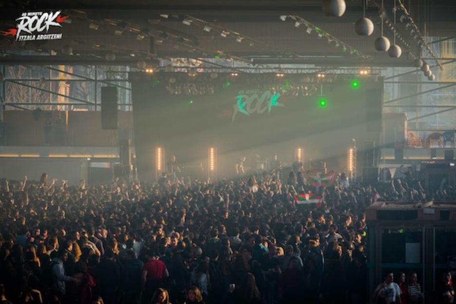 Landako Gunea, mukuru beteta. (40 MINUTU ROCK)