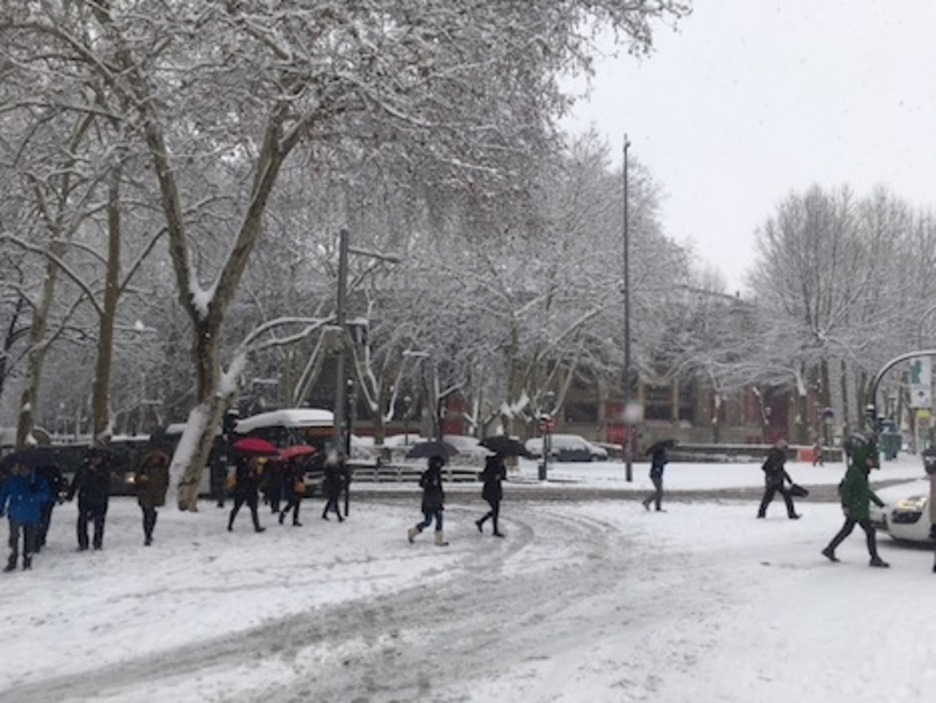Estampa nevada en las inmediaciones de la Plaza de Toros.