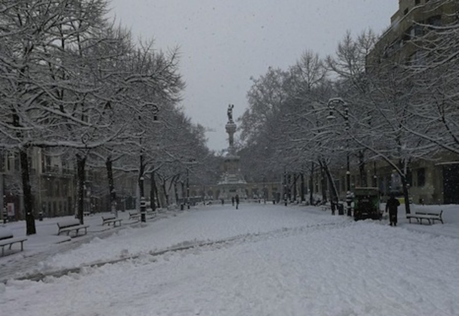 El paseo de Sarasate, cubierto por la nieve. (@martzelodiaz) El paseo de Sarasate, cubierto por la nieve. (@martzelodiaz)