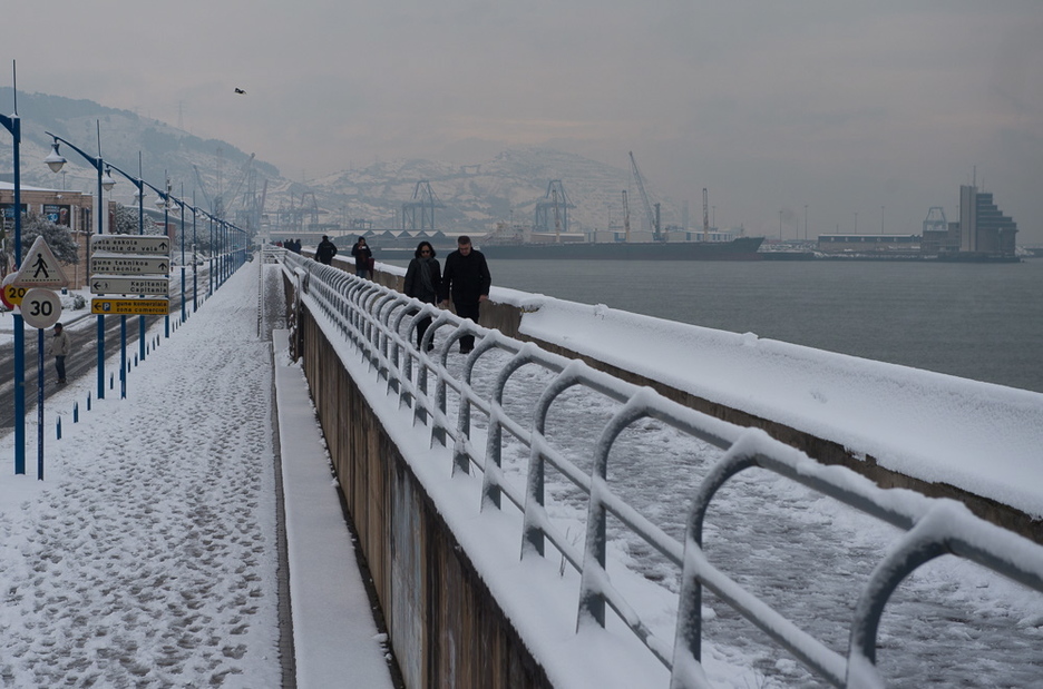 Paseorako goiza utzi du Getxok. (Luis JAUREGIALTZO / ARGAZKI PRESS)