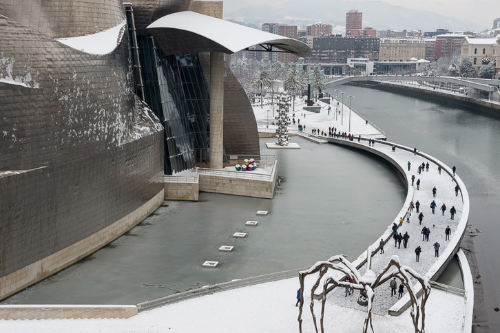 El Guggenheim nevado. (Monika DEL VALLE / ARGAZKI PRESS)