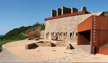 Imagen del centro de interpretación de Mollari, en Zarautz.