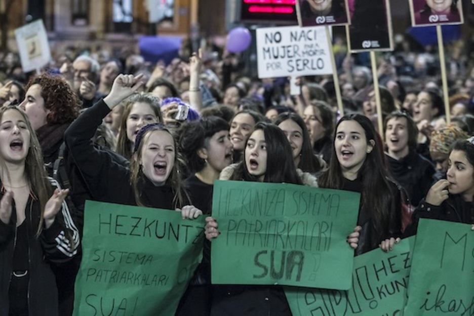 La presencia de mujeres jóvenes ha sido notable. (Aritz LOIOLA/ARGAZKI PRESS) La presencia de mujeres jóvenes ha sido notable. (Aritz LOIOLA/ARGAZKI PRESS)