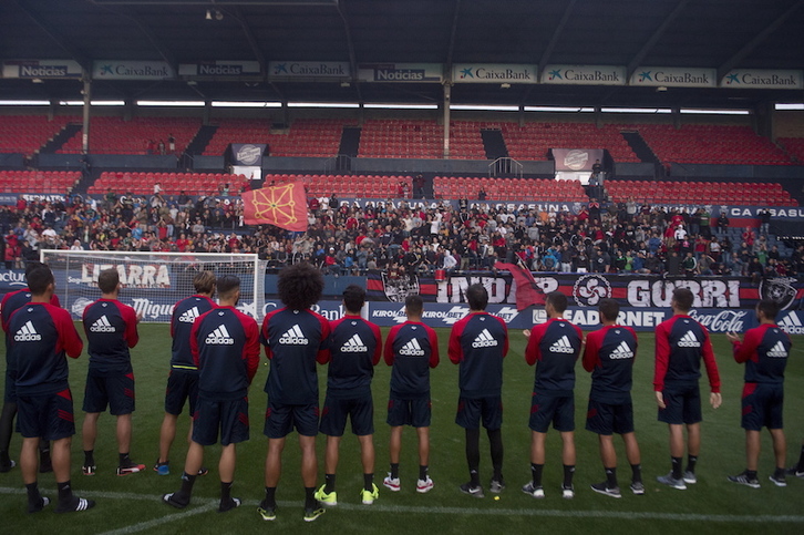 En setiembre pasado Indar Gorri ya acudió a un entrenamiento para celebrar el 50 aniversario de El Sadar. (Iñigo URIZ / ARGAZKI PRESS)