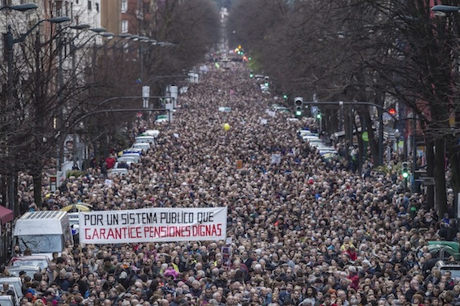 Bilbon egin da manifestazio jendetsuena. (Aritz LOIOLA/ARGAZKI PRESS) Bilbon egin da manifestazio jendetsuena. (Aritz LOIOLA/ARGAZKI PRESS)
