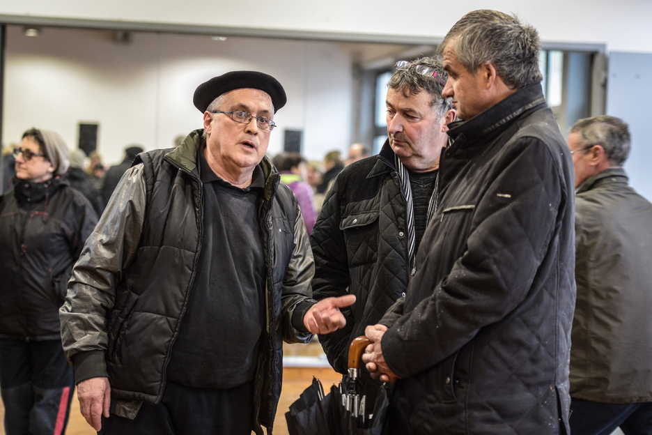 Ion Parot amaren hilobira ekarri dute, Altzürüküra. © Isabelle MIQUELESTORENA