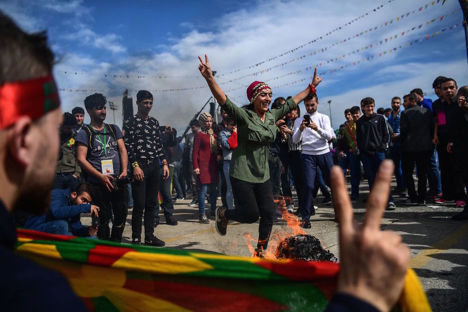 Dantza ugari Istanbulen. (Ozan KOSE / AFP) Dantza ugari Istanbulen. (Ozan KOSE / AFP)