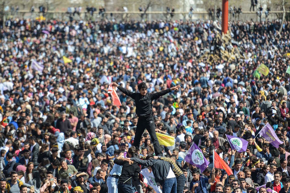 «Castell» modukoak ere iritsi dira Diyarbakirrera. (Ilyas AKENGIN / AFP) «Castell» modukoak ere iritsi dira Diyarbakirrera. (Ilyas AKENGIN / AFP)