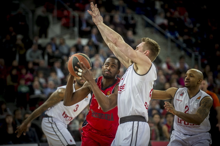 Baskonia ha realizado un gran partido para acercarse al top-8. (Jaizki FONTANEDA / ARGAZKI PRESS)