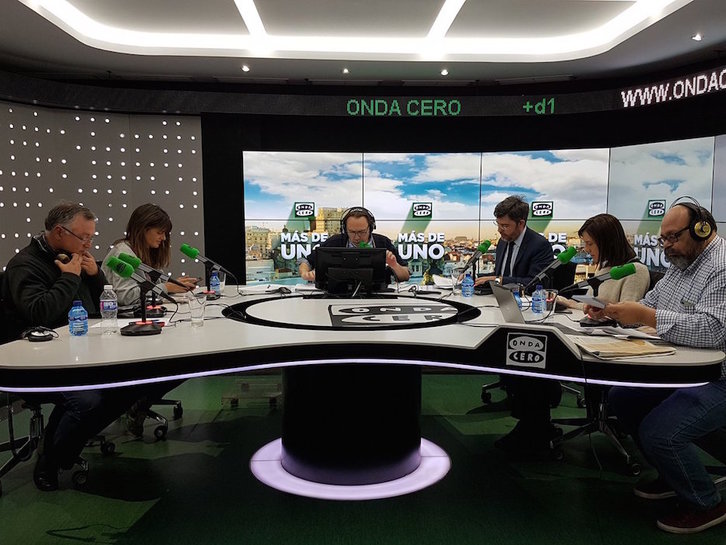 Alberto Nadal, tercero por la derecha, en la entrevista de este miércoles en Onda Cero. (@ANadalBelda)