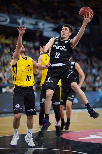 A pesar de haberlo intentado, la remontada ha sido imposible para ‘los hombres de negro’. (@CDBILBAOBASKET)
