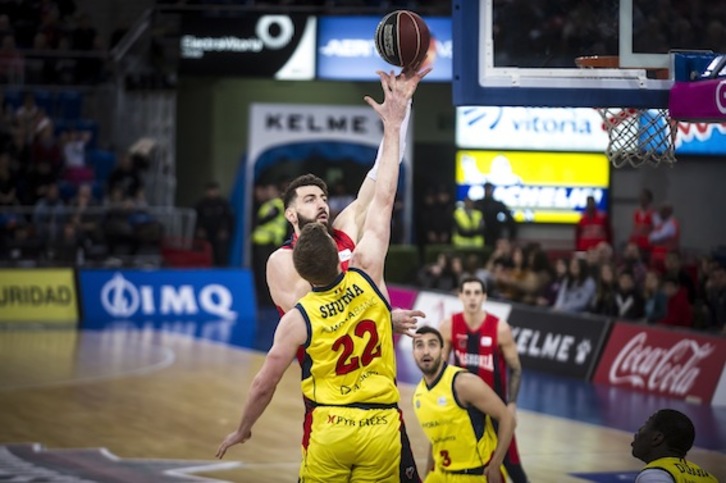 Shengelia ha sido el principal artífice de la victoria baskonista. (Jaizki FONTANEDA/FOKU)