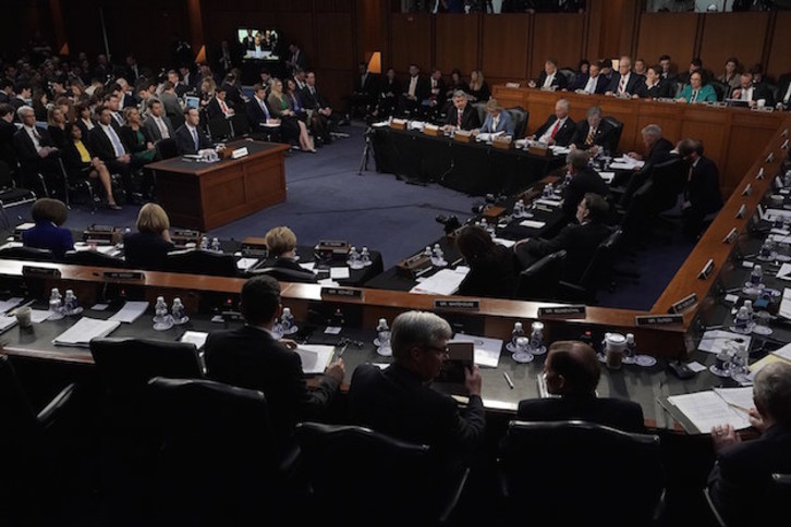 Mark Zuckerberg, en su comparecencia ante la comisión del Senado. (ALEX WONG / AFP)