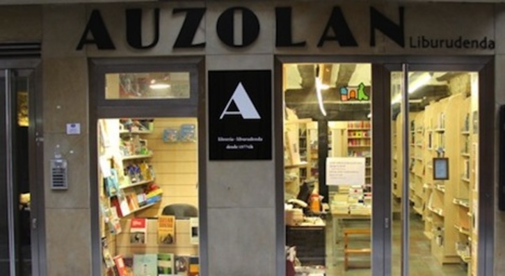 Local de la librería Auzolan en la calle San Gregorio de Iruñea.