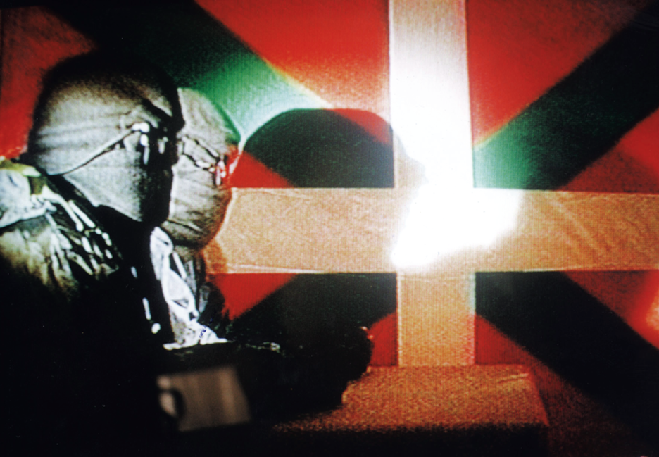 1998an Lizarra-Garazi prozesuan abian jarrita BBC katean elkarrizketa egin zieten ETAko bi ordezkariri. 1998an Lizarra-Garazi prozesuan abian jarrita BBC katean elkarrizketa egin zieten ETAko bi ordezkariri.