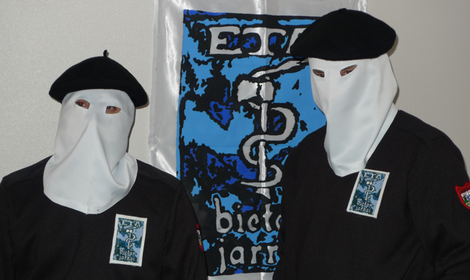 Noruegak babestutako ETAren bi ordezkari Espainiako Gobernuarekin harremana hasteko zain. 2011ko azaroan, elkarrizketa eskaini zioten GARAri. Solaskideak David Pla (ezk.) eta Josu Urrutikoetxea ziren. Gara Funtsa Noruegak babestutako ETAren bi ordezkari Espainiako Gobernuarekin harremana hasteko zain. 2011ko azaroan, elkarrizketa eskaini zioten GARAri. Solaskideak David Pla (ezk.) eta Josu Urrutikoetxea ziren. Gara Funtsa