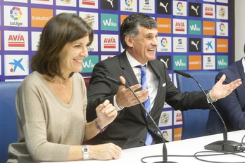 La presidenta del Eibar Amaia Gorostiza y su técnico José Luis Mendilibar. (Juan Carlos RUIZ / FOKU)