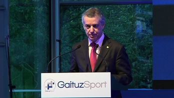 El lehendakari, Iñigo Urkullu, en el acto celebrado en el Palacio Euskalduna de Bilbo. (IREKI)