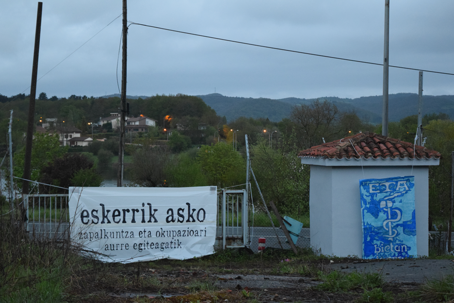 Legution, «eskerrik asko zapalkuntza eta okupazioari aurre egiteagatik».