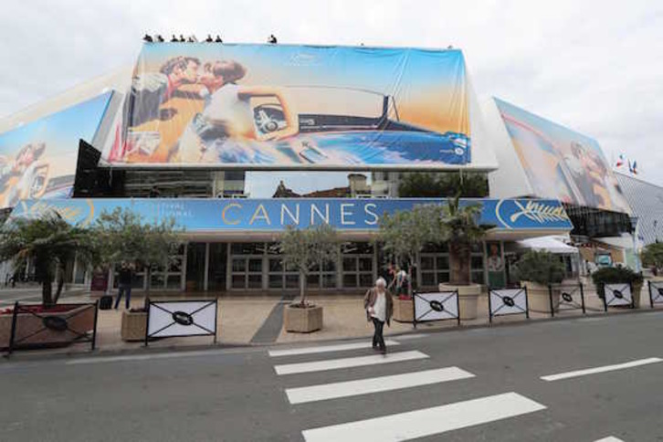 Cannes seguirá trabajando mientras las evidencias se lo impidan. (Valery HACHE / AFP)