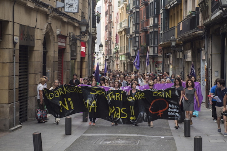 Manifestación en Bilbo tras la muerte de Arantza Palacios. (Monika DEL VALLE / FOKU)